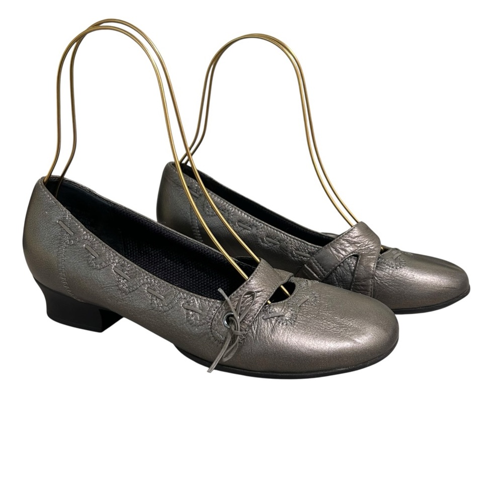Clarks Pewter Metallic Leather Low Block Heel Pumps - Size 7.5